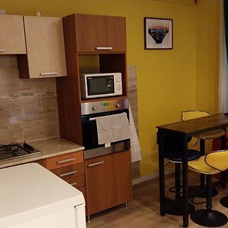 Yellow Blue Apartment Budapest Exterior foto